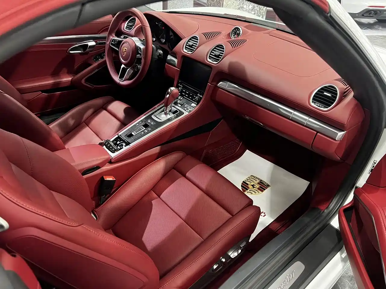 Porsche 718 2023 Boxster Style Edition 2.0T фото 13