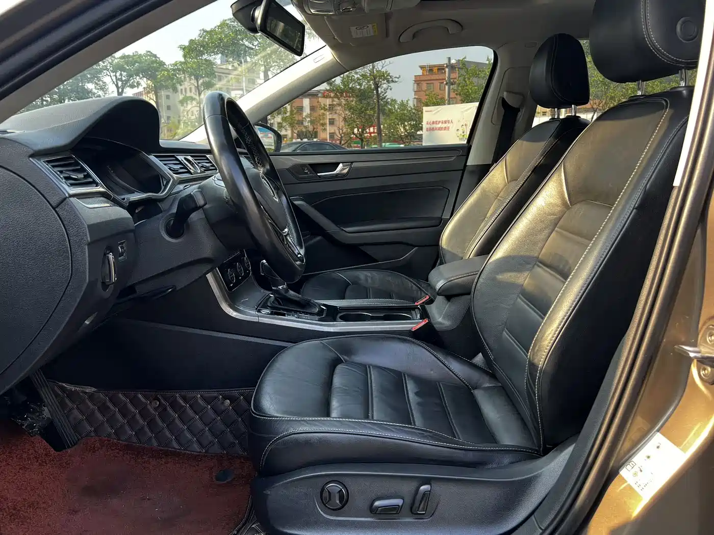 Фото 4 - Volkswagen Passat