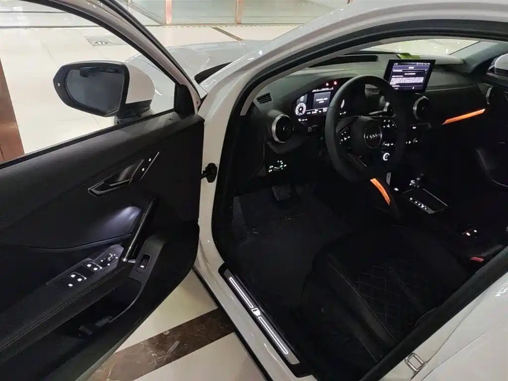 Audi Q2L 2025 35TFSI Progressive Dynamic фото 16