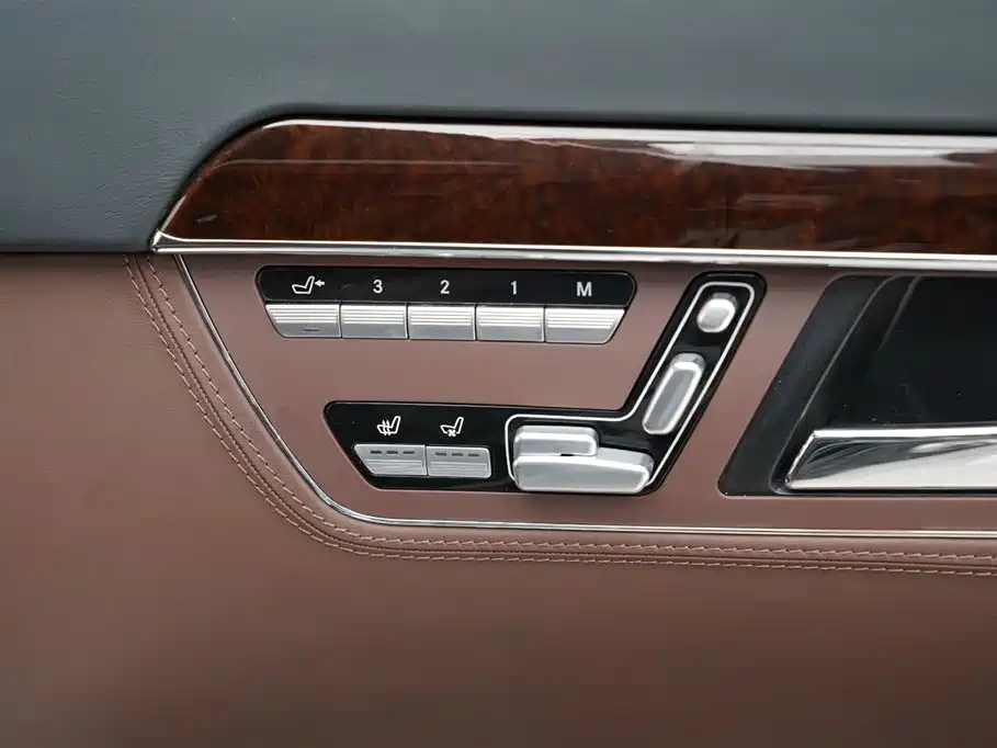 Mercedes-Benz S-Class 2010 2010 S 600 L