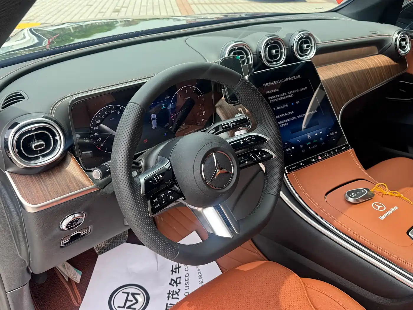 Mercedes-Benz GLC 2025 GLC 300 L 4MATIC Dynamic 5-seater фото 8