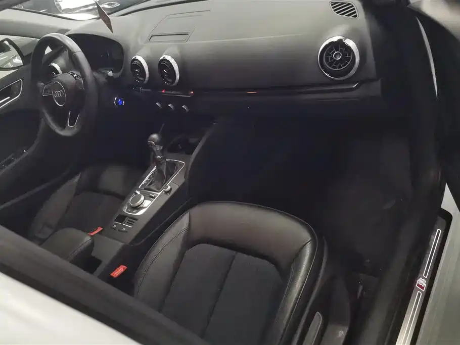 Audi A3 2019 Limousine 35 TFSI Fashion China V фото 8