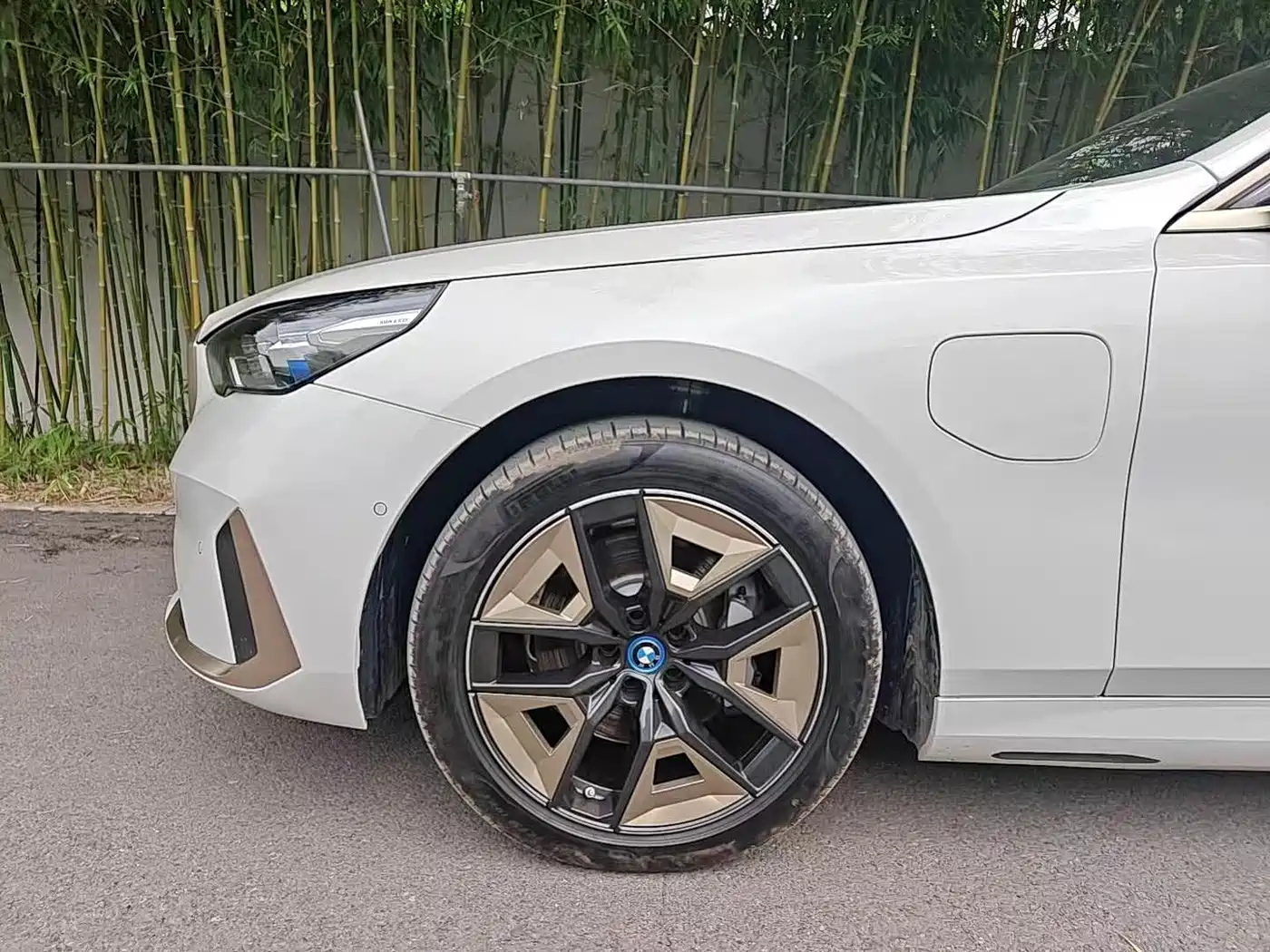 BMW i5 2024 eDrive 35L Premium Luxury Package фото 7