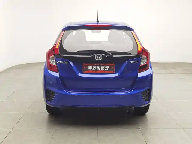 Honda Fit 2016 1.5L LXS CVT Comfort Sunroof Edition — фото 4