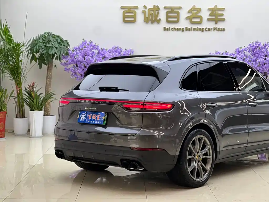 Porsche Cayenne New Energy 2023 2022 Cayenne E-Hybrid 2.0T Platinum Edition