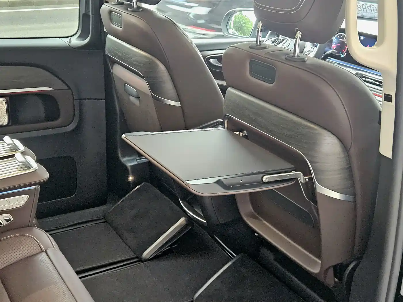 Mercedes-Benz V-Class 2025 2024 V 300 L Long Wheelbase Luxury Edition