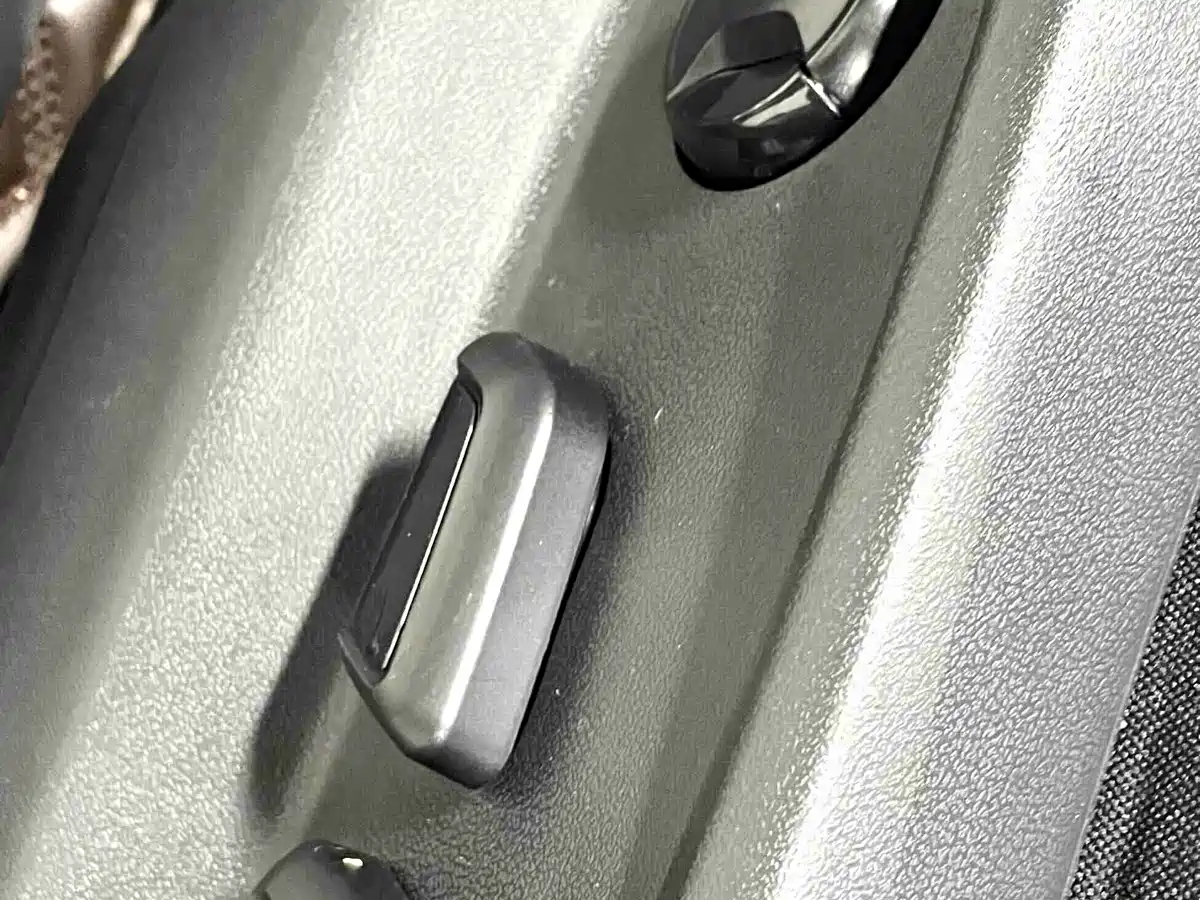 VOLKSWAGEN T ROC EXPLORING SONGS