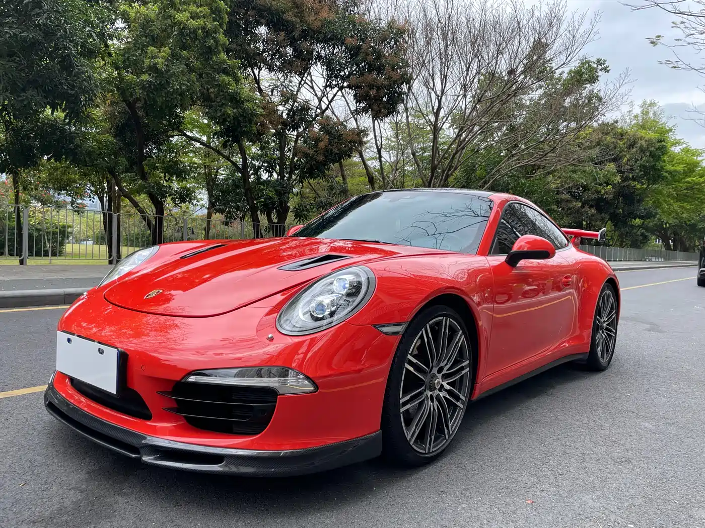 Porsche 911 2015 Carrera 4 3.4L Style Edition фото 4