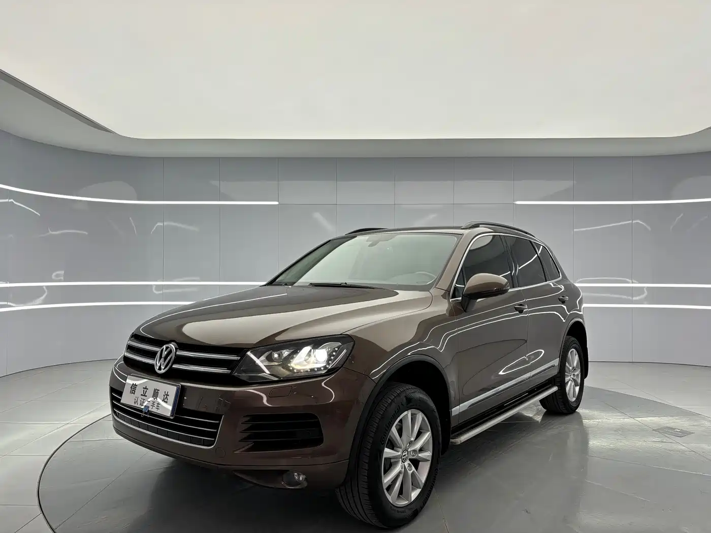 Volkswagen Touareg 2012 R-Line High Spec фото 2