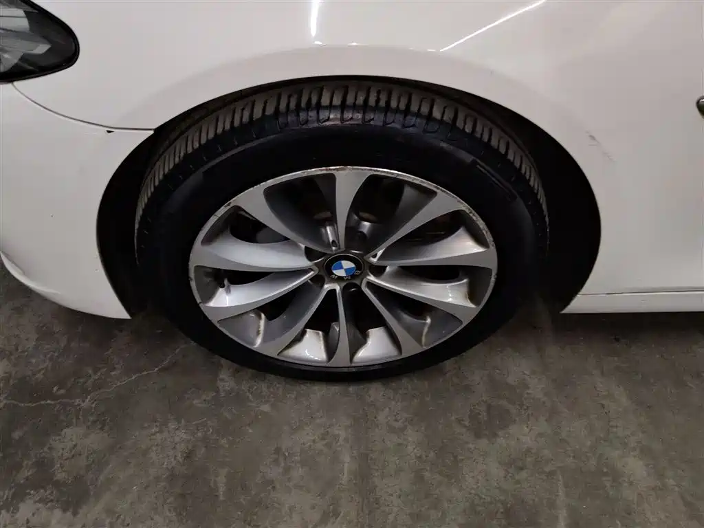 BMW 5 Series 2017 525Li Leading Edition фото 25