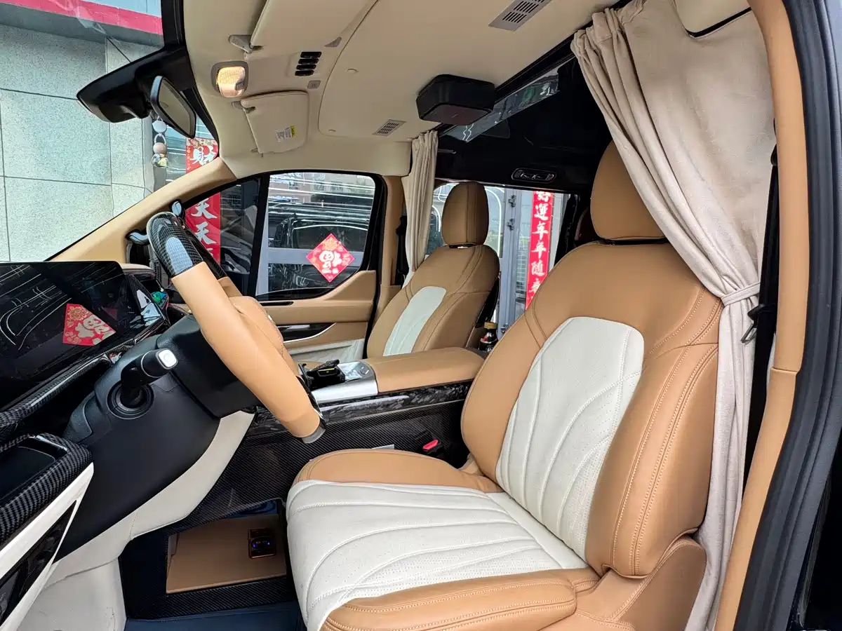 Ford Transit 2023 Model 2.0T Petrol Automatic Multi-purpose Commercial Vehicle Medium Wheelbase Medium Roof 5/6 Seater фото 15