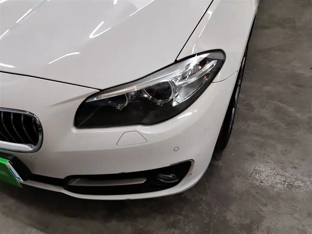 BMW 5 Series 2017 525Li Leading Edition фото 18