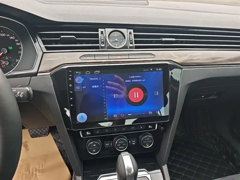 Volkswagen Magotan 2017 330TSI DSG Luxury фото 13