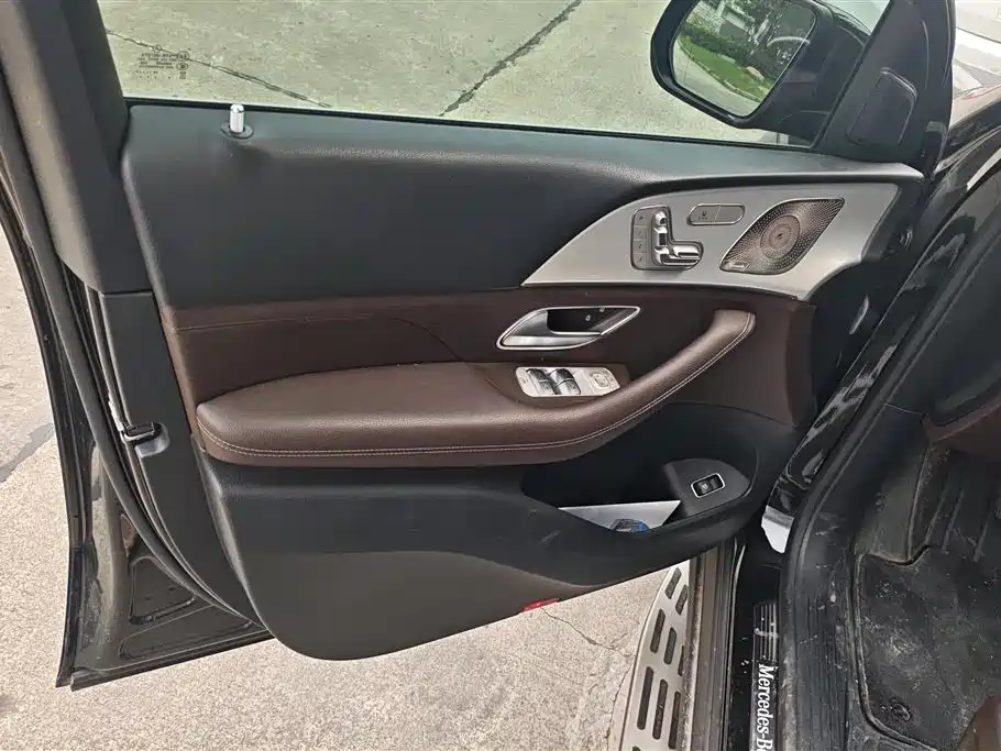 Mercedes-Benz GLE 2023 GLE 450 4MATIC Fashion фото 7
