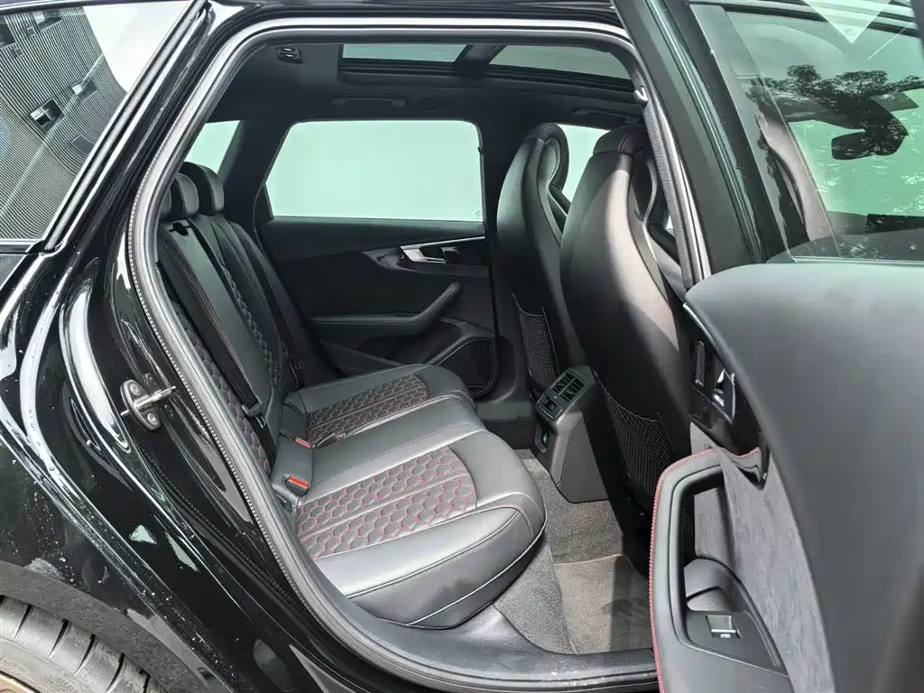 Audi RS 4 2026 2024 RS4 Avant Ignition Edition