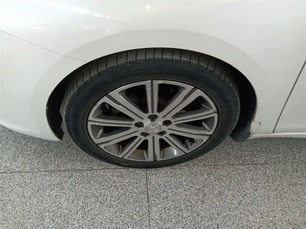 Peugeot 408 2014 1.8L Automatic Luxury Edition фото 23