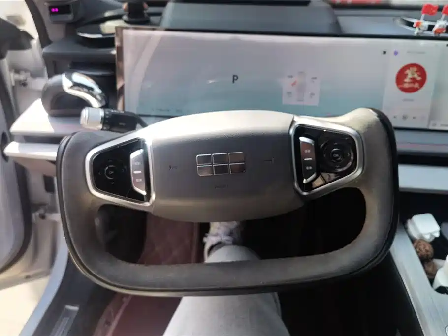 GEELY GALAXY GALAXY E8