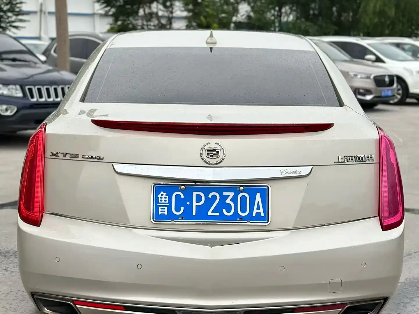 Photo 4 - Cadillac XTS