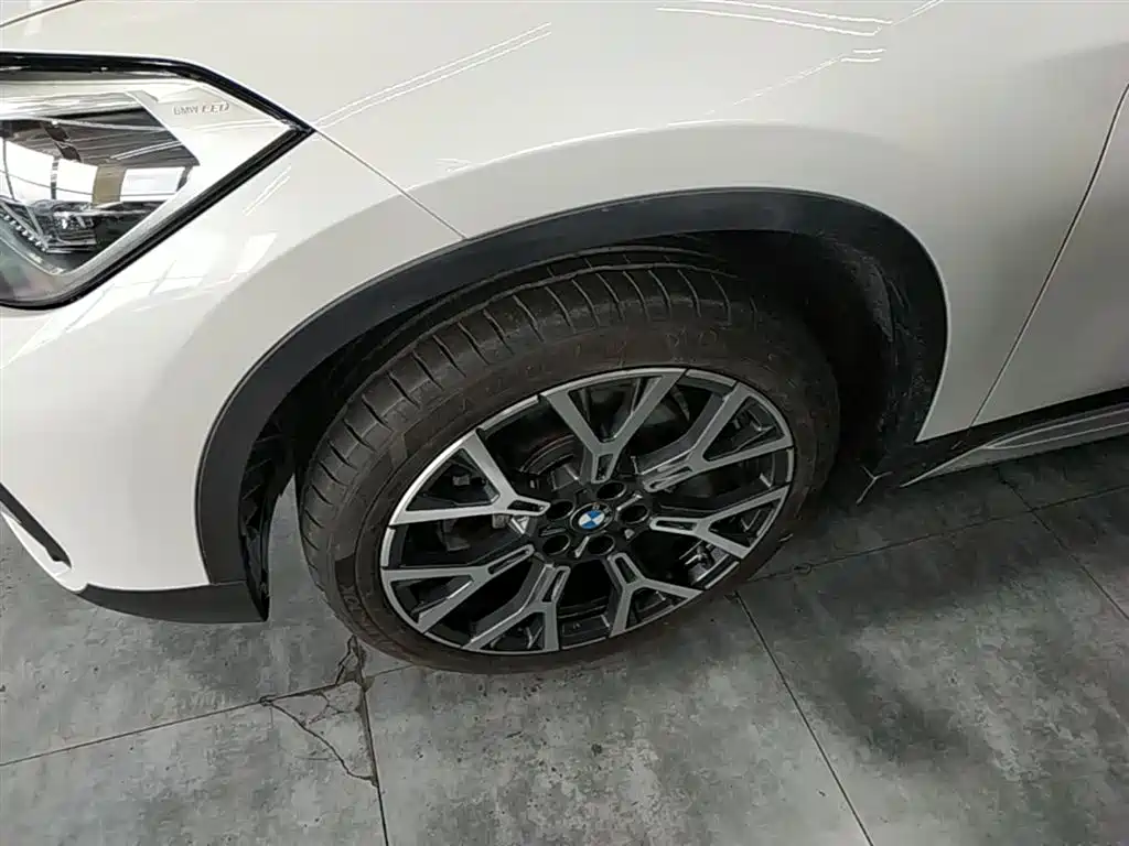 BMW X1 2022 xDrive25Li Premium фото 23