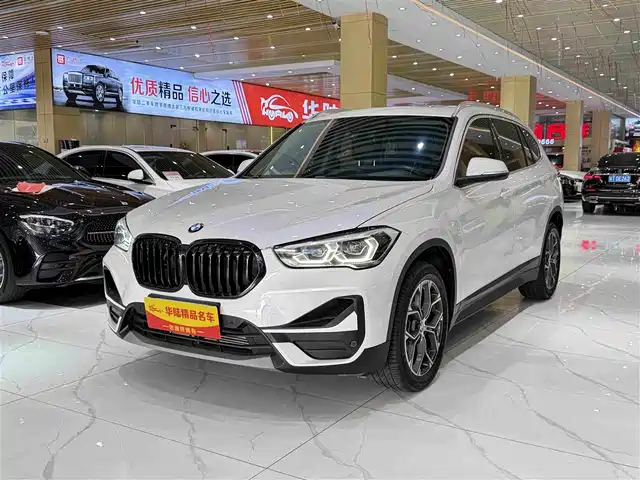BMW X1 2022 sDrive25Li Leading