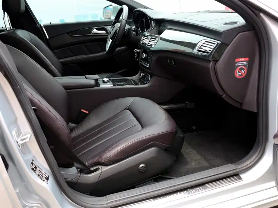 Mercedes-Benz CLS 2012 CLS 300 CGI фото 7