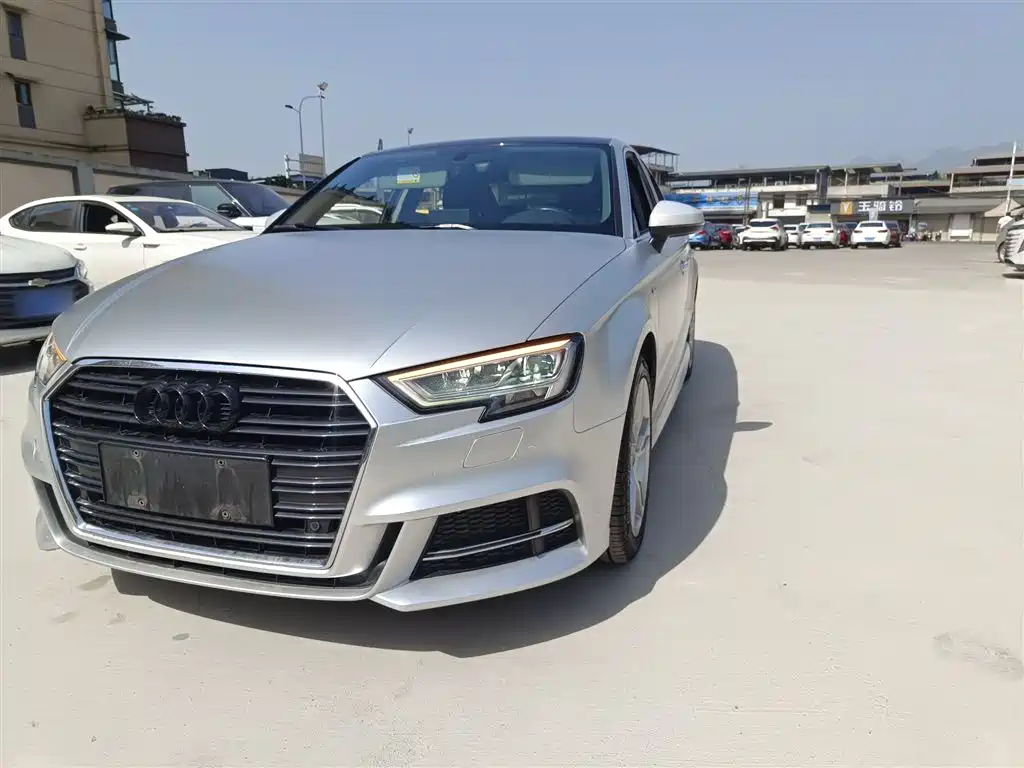 Audi A3 2019 Limousine 35 TFSI Fashion China V фото 24