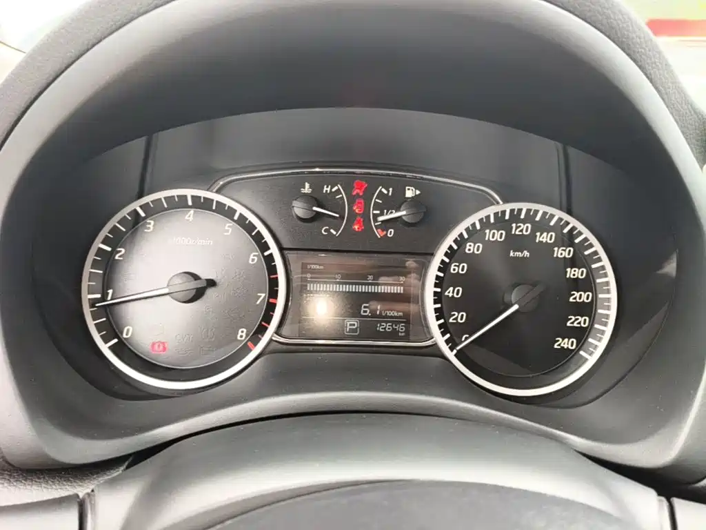 Nissan SYLPHY, миниатюра 12