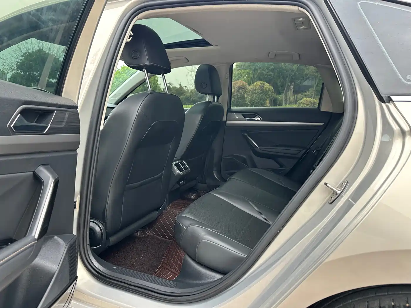 Volkswagen Lavida 2019 1.5L Automatic Comfort Edition China VI фото 7