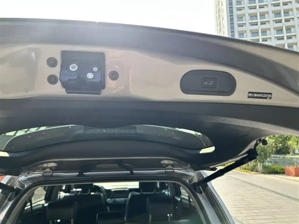 Toyota RAV4 Rongfang 2016 2.0L CVT 2WD Smart (China V) фото 22