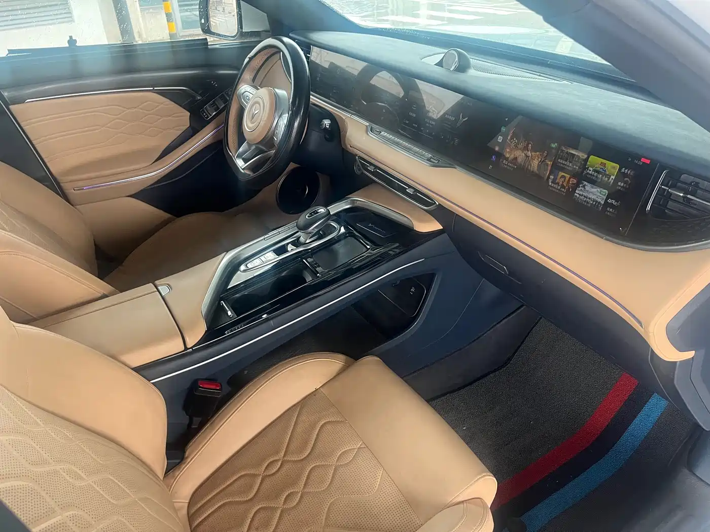 Voyah Auto VOYAH FREE 2021 AWD Standard Range Extender Exclusive Luxury Package фото 4