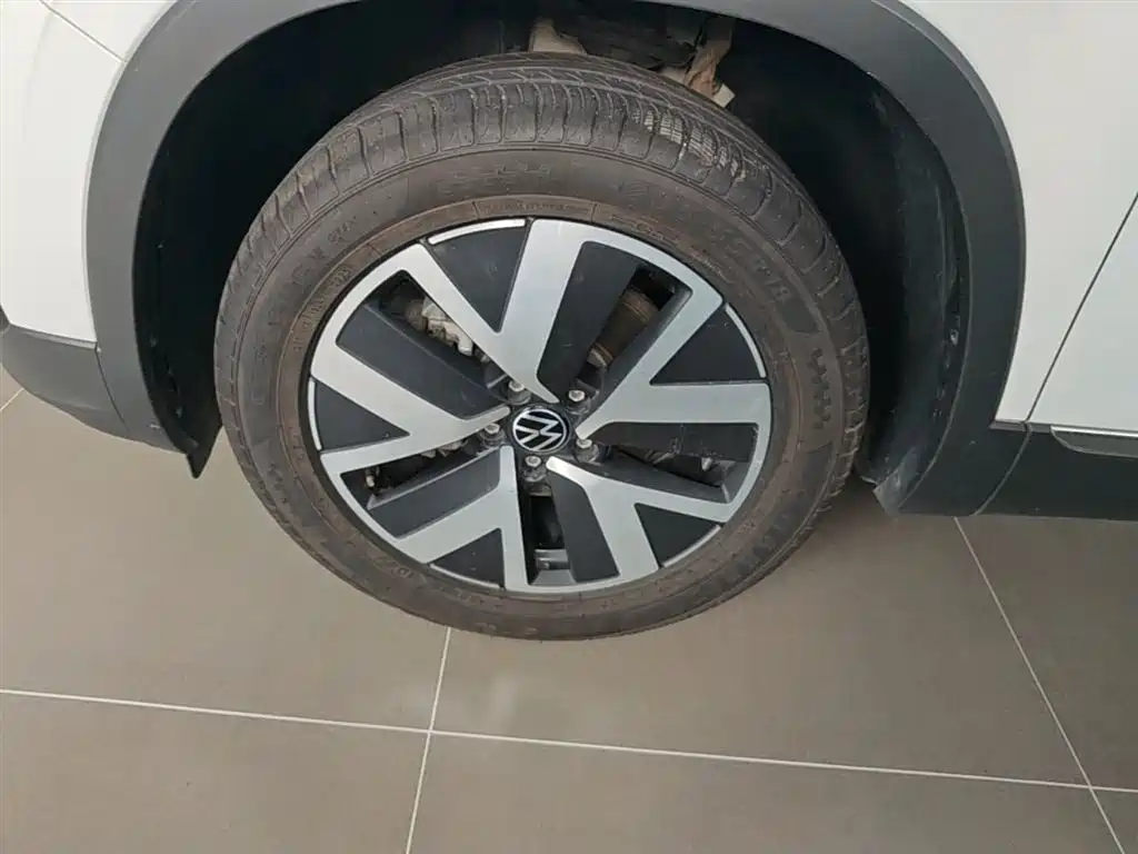 Volkswagen Tayron 2024 300TSI 2WD Luxury Plus Advanced фото 23
