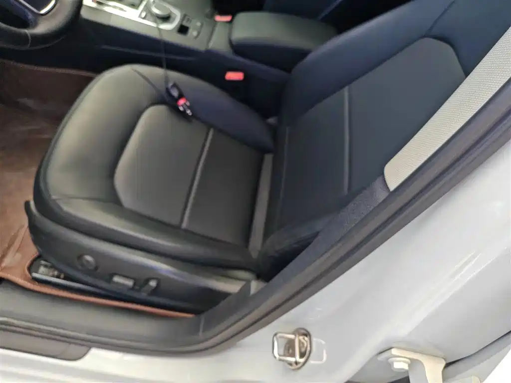 Audi A3 2016 Limousine 35 TFSI Leadership фото 15