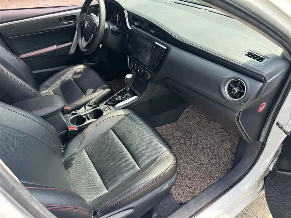 Toyota Corolla 2017 Facelift 1.2T S-CVT GL-i фото 19