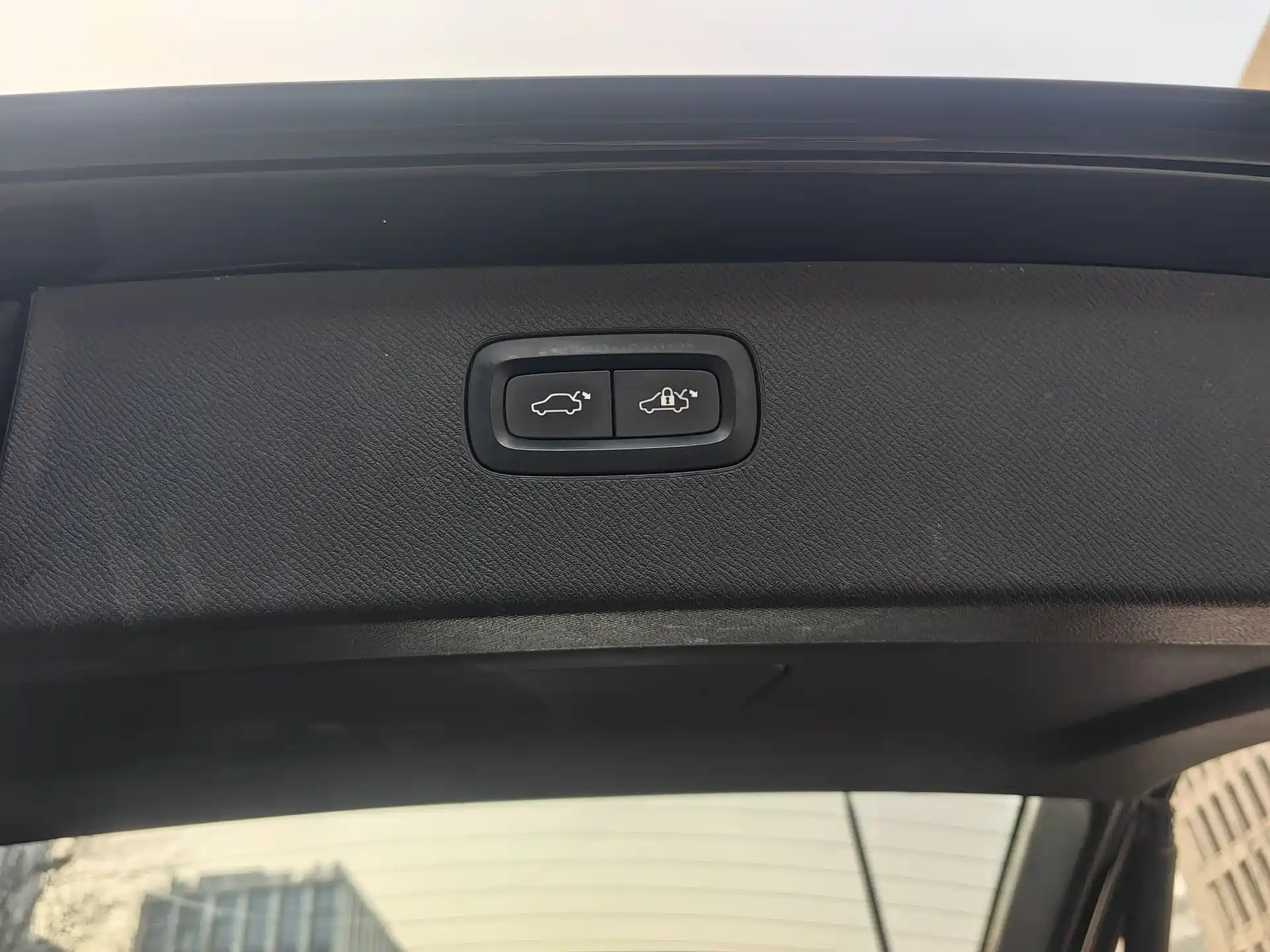 Photo 13 - Volvo XC90