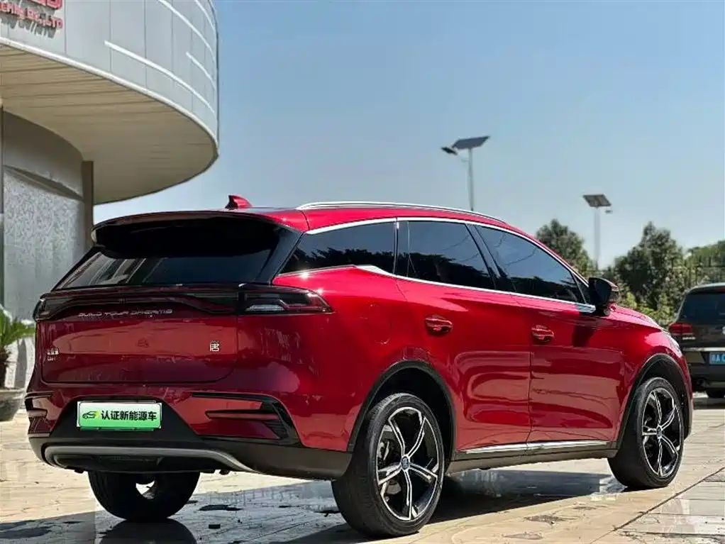 BYD Tang New Energy 2021 DM-i 112KM Honor фото 3