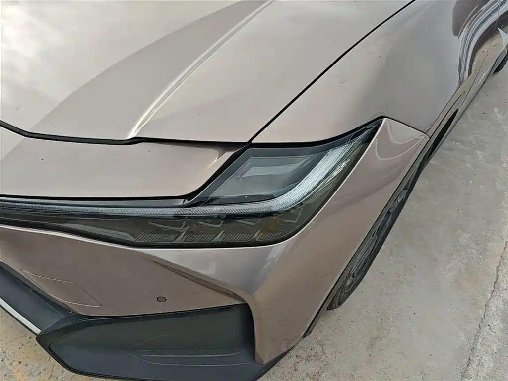 Toyota bZ3 2023 616km Long Range Premium фото 24