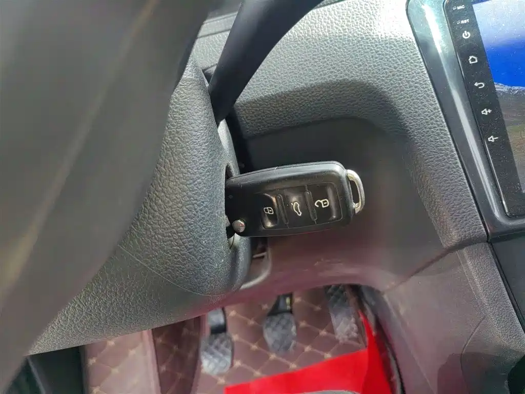 Volkswagen Santana 2018 1.5L Manual Trend Edition фото 9