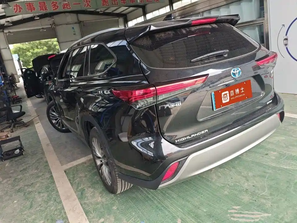 Toyota Highlander 2024 2023 2.5L Smart Hybrid Dual Engine AWD Luxury 7-Seater