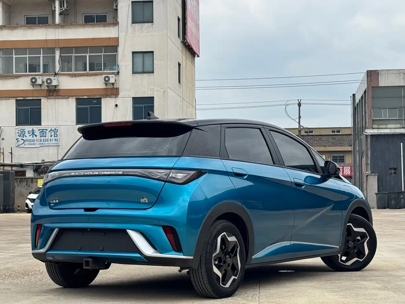 BYD Dolphin 2021 Model 405km Fashion Edition фото 11