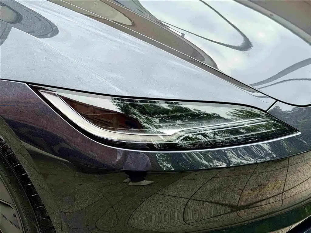 Фото 19 - Tesla Model 3