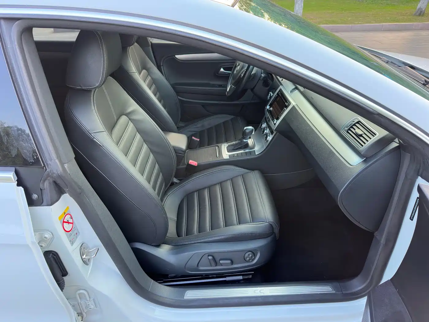 Volkswagen FAW-Volkswagen CC 2013 1.8TSI Premium фото 9