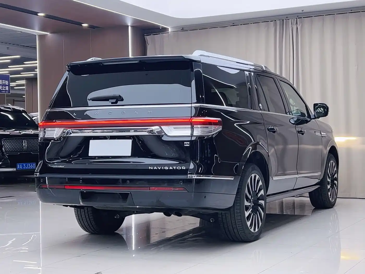 Lincoln Navigator 2026 2024 3.5T Long Wheelbase Presidential Edition