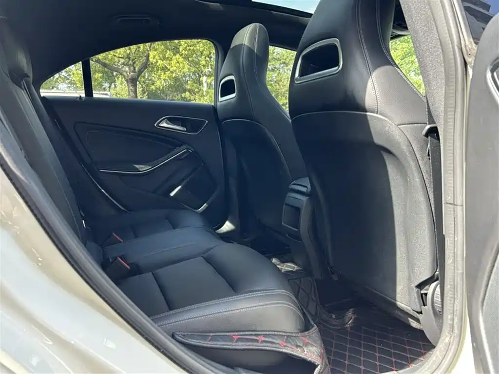 Mercedes-Benz CLA (Import) 2017 CLA 200 Dynamic фото 12