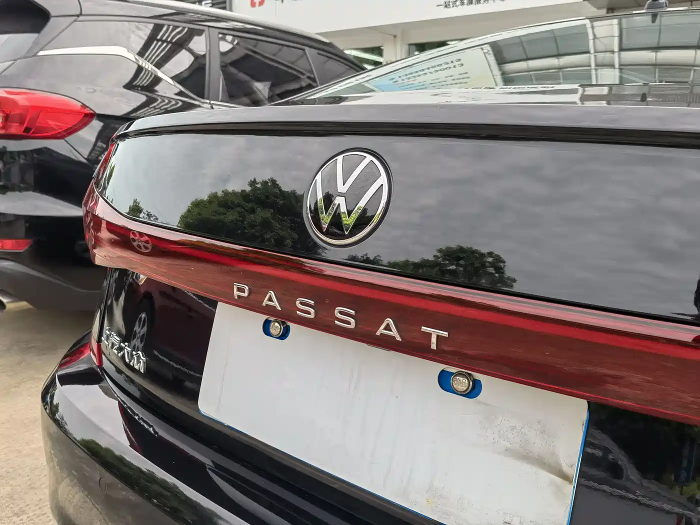 Volkswagen Passat 2024 280TSI Elite Edition фото 7