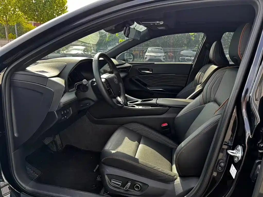 Toyota Avalon 2024 Model Hybrid 2.0L Prestige Edition фото 7