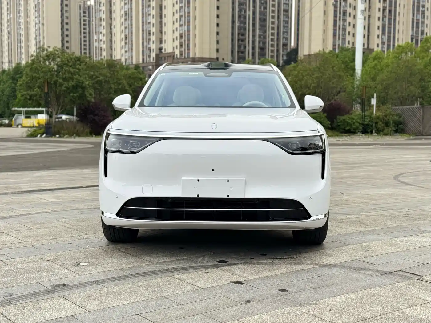 AITO Wenjie AITO M8 2025 Model Extended Range Max+ Edition 53.4kWh 6-Seater фото 2