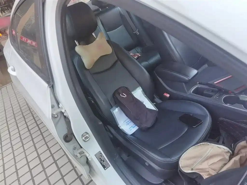 Chevrolet Cruze 2018 320 Automatic Pioneer Sunroof Edition фото 25