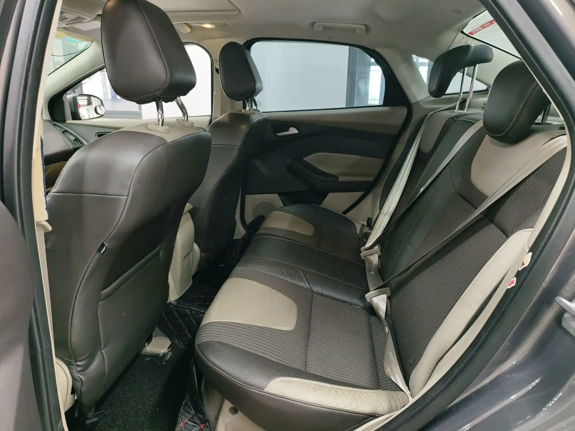 Фото 6 - Ford Focus
