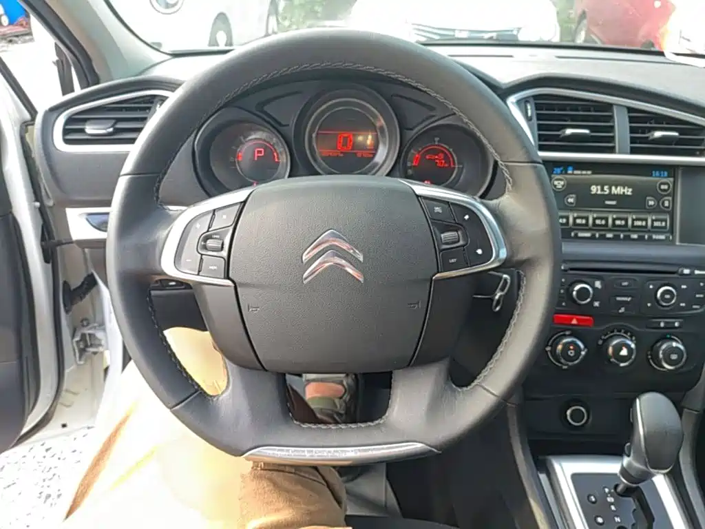 Citroën C4L 2016 2015 1.8L Automatic Luxury Edition