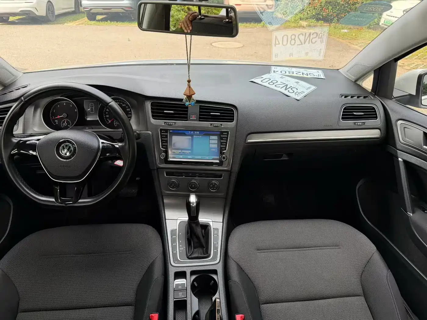 Volkswagen Golf 2015 1.6L Automatic Comfort фото 6